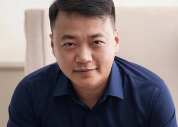 Tiểu sử Shark Nguyễn Hòa Bình